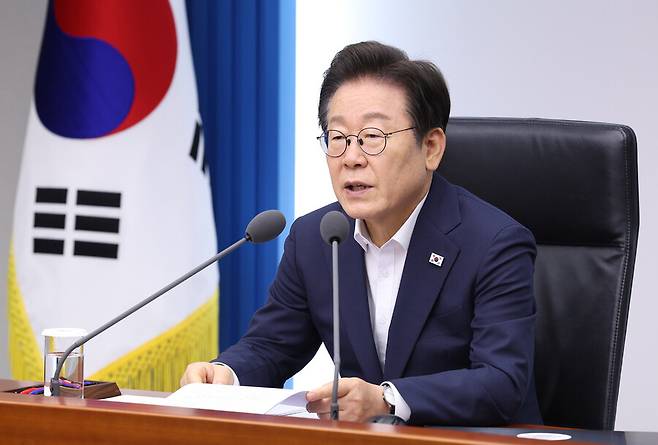 이재명 대통령이 지난 7월30일 서울 용산 대통령실에서 열린 비상경제점검 태스크포스 회의에서 머리발언을 하고 있다. 대통령실사진기자단