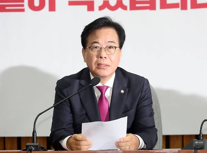 송언석 국민의힘 비상대책위원장 겸 원내대표가 1일 서울 여의도 국회에서 열린 원내대책회의에서 발언하고 있다. 뉴시스
