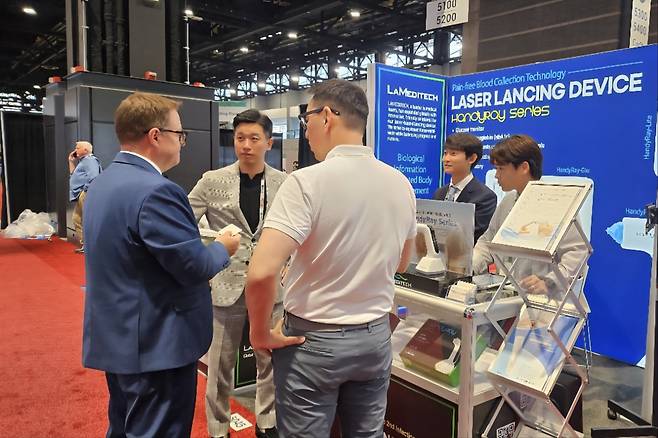 '진단검사의학회 2025'(ADLM 2025, 전 AACC) 현장에 마련된 라메디텍 부스 현장 모습/사진제공=라메디텍