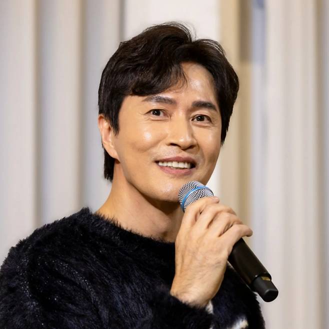 지난달 27일 모친상을 당한 김정민이 팬클럽에서 모은 조의금을 한국혈액암협회에 기부했다. /사진=인스타그램 갈무리