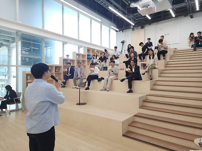 7월31일 오송 선하마루에서 열린 '청년의 기록, 모두의 인생기억 시네마'에서는 영상 제작자와 주인공이 함께 소통하는 특별한 영상제가 성황리에 개최됐다. ⓒ충북도