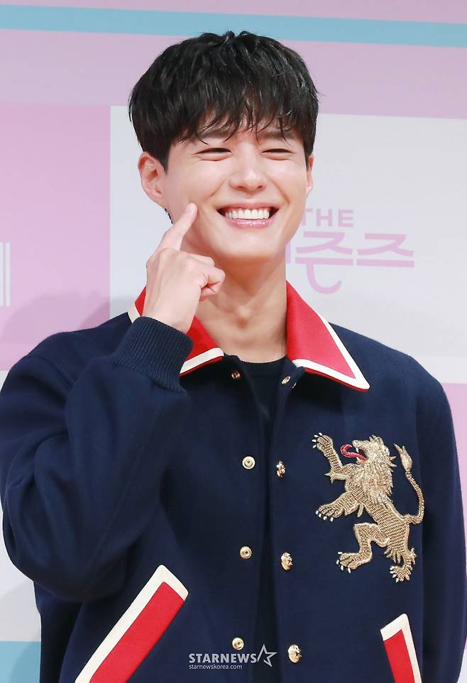 배우 박보검이 11일 오전 서울 여의도 KBS 아트홀에서 진행된 '더 시즌즈-박보검의 칸타빌레' 제작발표회에 참석해 포즈를 취하고 있다. /2025.03.11 /사진=이동훈 photoguy@