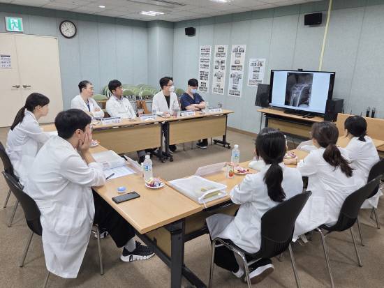 청소년 의사체험 인턴십.