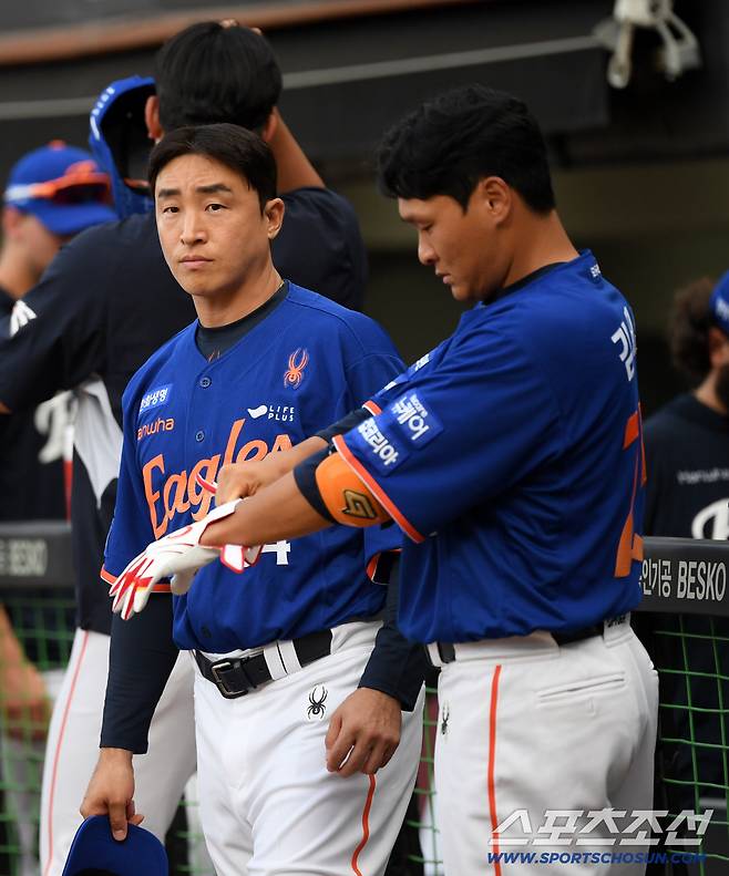 1일 광주 기아챔피언스필드에서 열린 KIA 타이거즈와 한화 이글스의 경기. 한화 손아섭이 경기를 준비하고 있다. 광주=박재만 기자 pjm@sportschosun.com/2025.08.01/