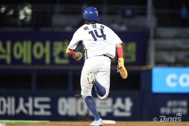 2일 창원 KT전에서 맹활약한 최정원. 사진=NC 제공