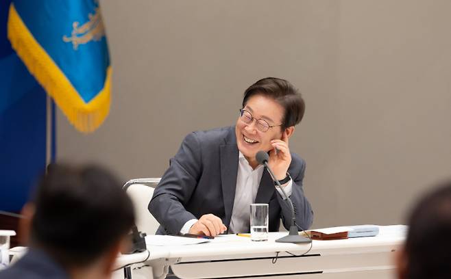 이재명 대통령이 1일 서울 용산 대통령실 청사에서 전국 시도지사 간담회를 하고 있다. 대통령실 제공