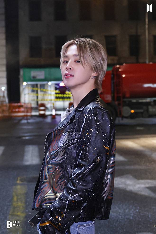 '1년간 원톱 인기' 방탄소년단 지민 'Who', 韓 스포티파이 일간 차트 역대 최다 365회 1위