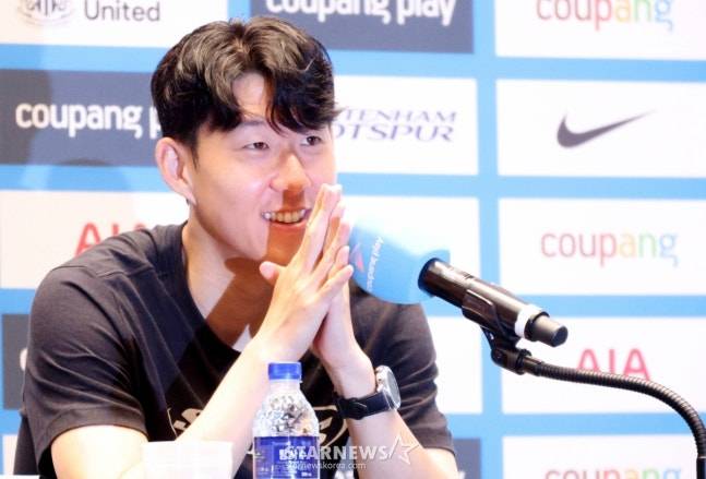 2일 쿠팡플레이 기자회견에 나선 손흥민. /사진=김진경 대기자