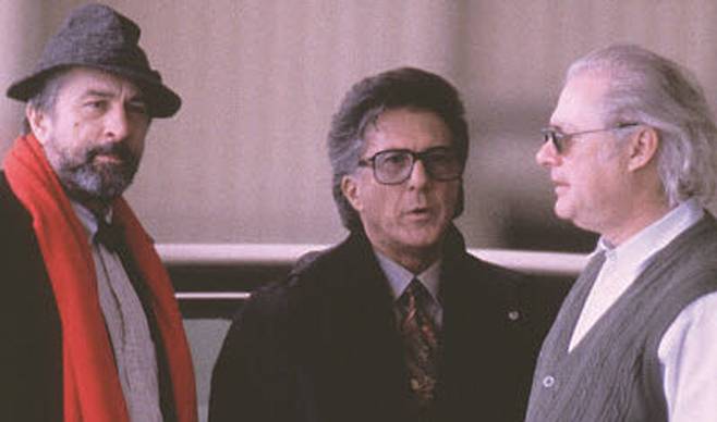 영화 속 스핀 닥터는 젊은 요원에게 조직에 좋은 게 네게도 좋다고 말한다.[사진｜더스쿠프 포토]