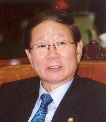 강용식 전 국회의원. 한국일보 자료사진