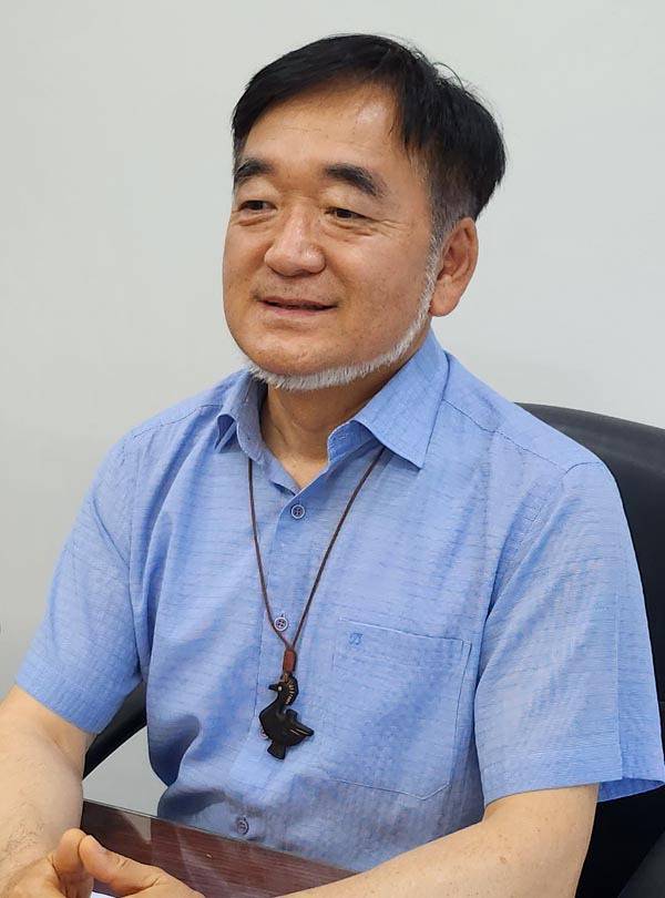 최석철 김해문화관광재단 대표이사가 앞으로의 재단 운영 계획을 밝히고 있다. 김용구 기자