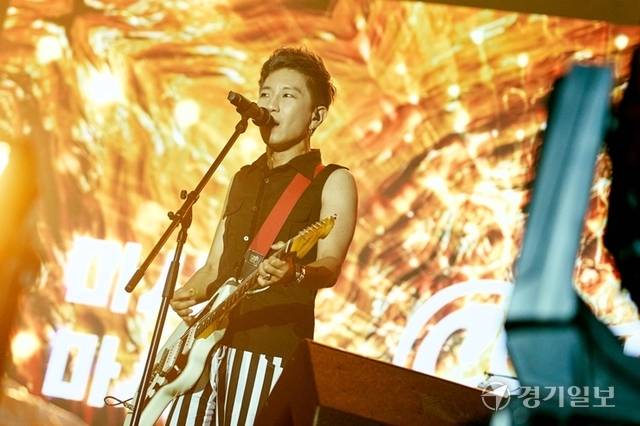 크라잉넛의 뜨거운 무대. 황영식기자