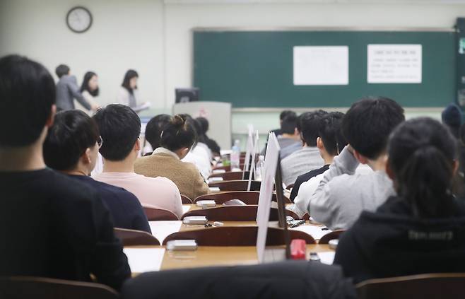 서울 동대문구에 위치한 한 대학교 논술 고사장 [연합뉴스]