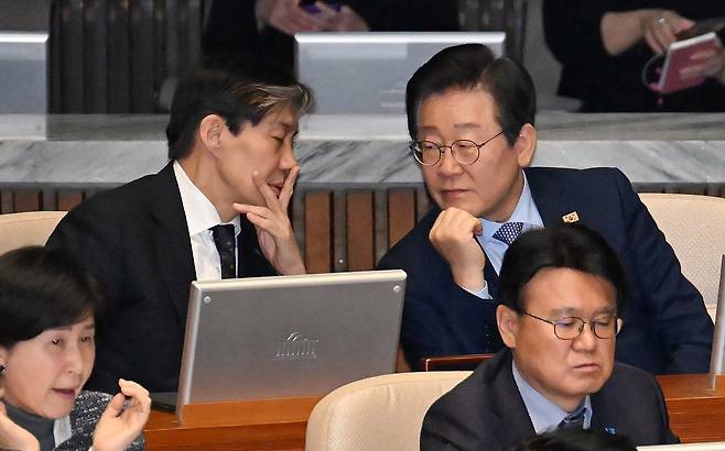 이재명 대통령과 조국 전 조국혁신당 대표. 이상섭 기자