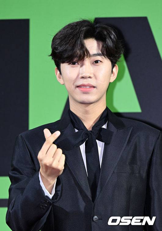 [OSEN=이대선 기자] 26일 오후 서울 고척스카이돔에서 2022 멜론뮤직어워드(MMA2022)가 열렸다.가수 임영웅이 레드카펫을 밟고 있다. 2022.11.26 /sunday@osen.co.kr