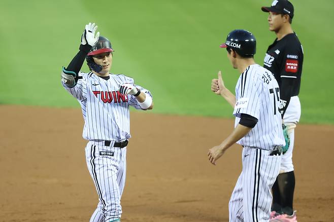 후반기 LG 1점 승부의 키맨이 된 신민재. LG 트윈스 제공