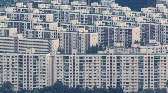 서울 강남구 압구정 재건축 3구역에 자리한 현대아파트 단지. 뉴스1