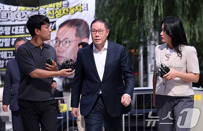 조현상 HS 효성 부회장이 4일 오전 서울 종로구에 마련된 김건희 특검팀(특별검사 민중기) 사무실로 조사를 받기 위해 출석하고 있다. 2025.8.4/뉴스1 ⓒ News1 박지혜 기자