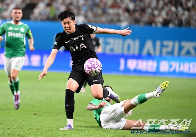 3일 서울월드컵경기장에서 열린 토트넘과 뉴캐슬의 경기, 손흥민이 질주하고 있다. 상암=허상욱 기자wook@sportschosun.com/2025.08.03/