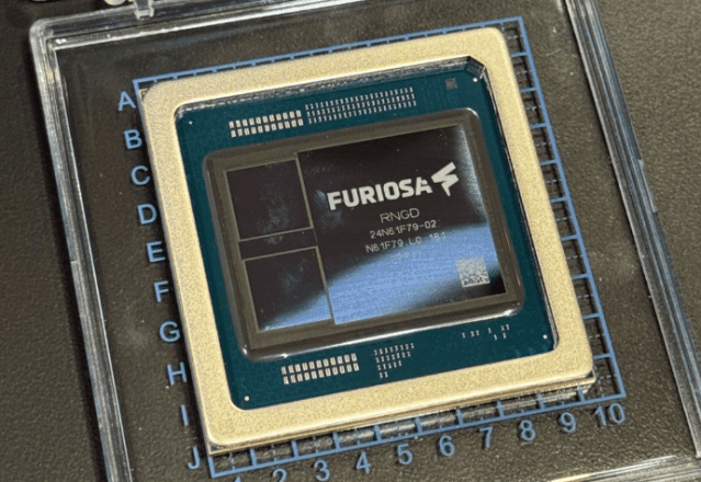 퓨리오사AI의 2세대 AI 반도체 레니게이드(사진=퓨리오사AI)