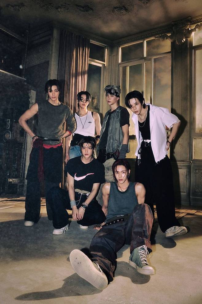 오는 7일 캐리비안 베이 워터 뮤직 풀파티 무대에 서는 그룹 라이즈(RIIZE)ⓒ삼성물산