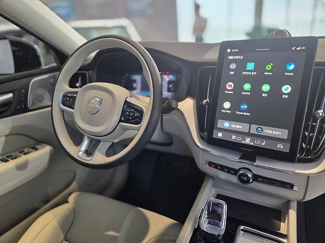 신형 SUV XC60 디스플레이 . ⓒ데일리안 정진주 기자