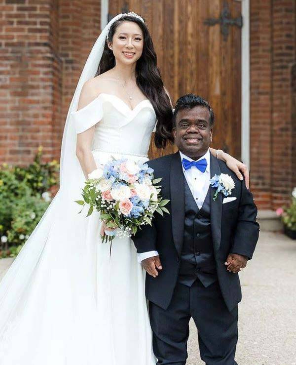 티모시 무투와 아니타 윙 리​의 결혼식 사진. /사진=데일리메일
