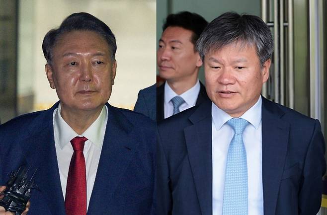 ▲ 윤석열 전 대통령과 문홍주 특검보 [연합뉴스]&nbsp;
