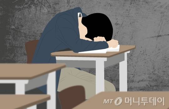 한 교사가 학교 급식에서 순대볶음이 나왔다는 이유만으로 학부모에게 항의받은 사연을 전했다. /사진=이지혜 디자인기자