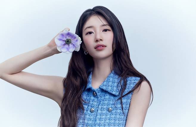 게스 국내 모델로 활동 중인 배수지. [게스 코리아]