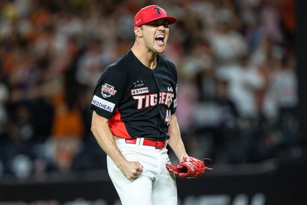 KIA 제임스 네일이 5일 사직구장에서 열린 롯데와의 원정경기에서 6이닝 무실점의 피칭을 기록하면서 승리투수가 됐다. <KIA 타이거즈 제공>