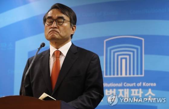 2016년 박근혜 탄핵심판 당시 배보윤 헌재 공보관 〈출처:연합뉴스〉