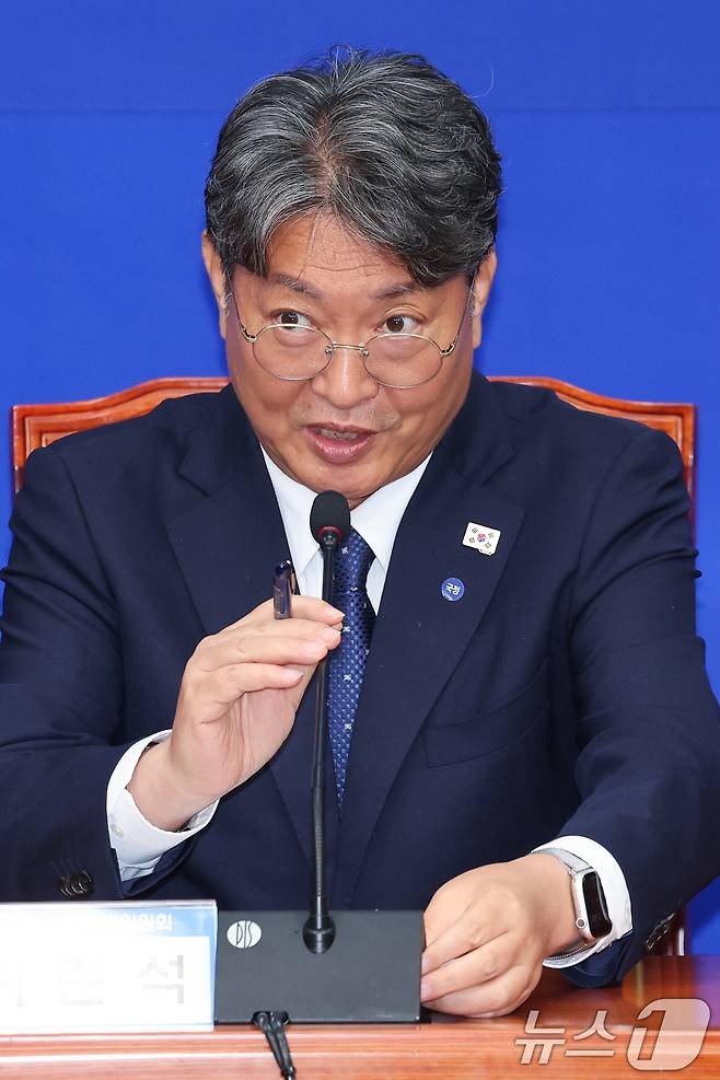 이춘석 법사위원장.  /뉴스1 ⓒ News1 안은나 기자