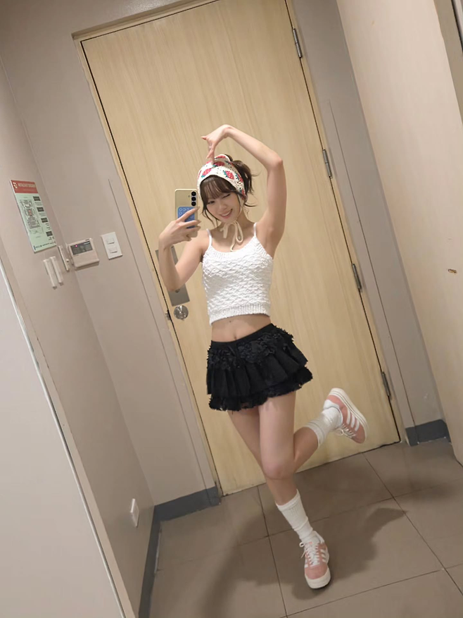 르세라핌 김채원 인스타그램.