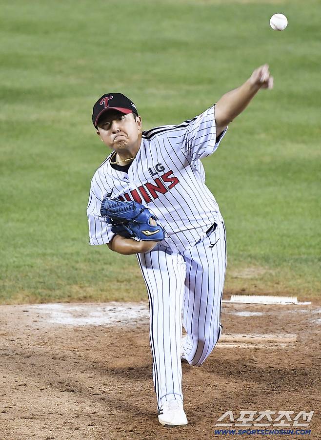 31일 서울 잠실구장에서 열린 KT-LG전. LG 선발투수 송승기가 역투하고 있다. 잠실=정재근 기자 cjg@sportschosun.com/2025.7.31/