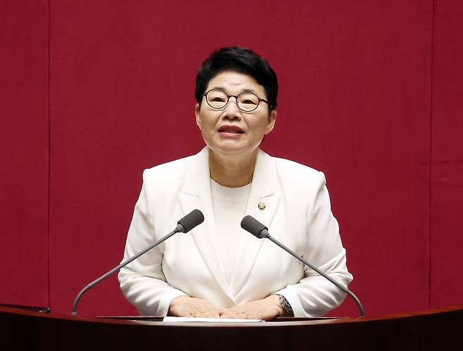 지난 7월 10일 국회 본회의에서 기획재정위원장으로 선출된 국민의힘 임이자 의원이 당선인사를 하고 있다./연합뉴스