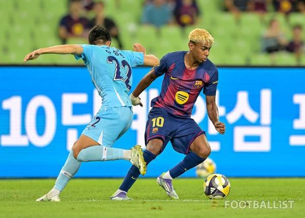 장성원(왼쪽, 대구FC), 라민 야말(오른쪽, 바르셀로나). 서형권 기자