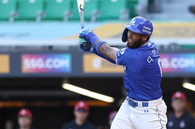 5일 인천 SSG전에서 시즌 34호 홈런을 때려낸 르윈 디아즈. 삼성 제공