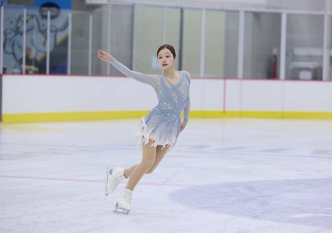 오는 8일(한국시간) 개막하는 국제빙상연맹(ISU) CS 크랜베리 컵 인터내셔널에서 시니어 데뷔전을 치르는 신지아. KB금융그룹