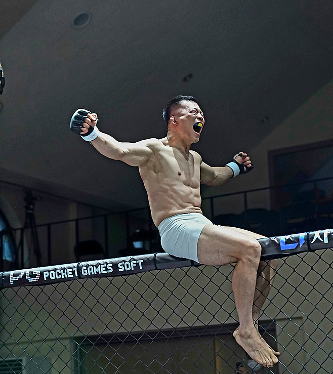 UFC 7호 파이터 남의철 44세에 종합격투기 승리