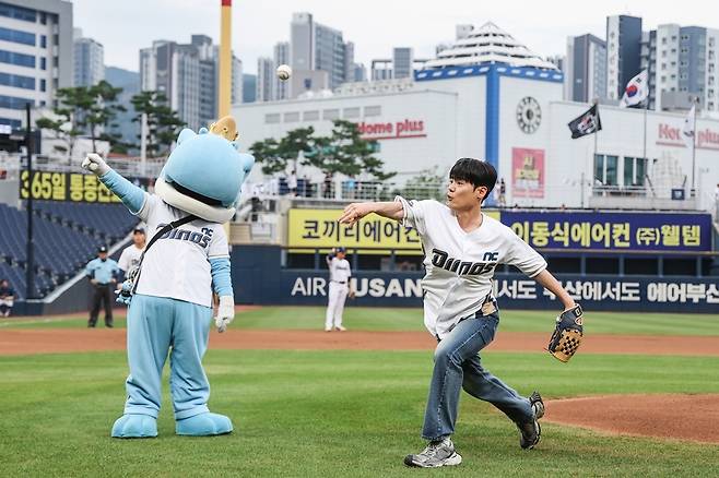 드라마하우스스튜디오 제공