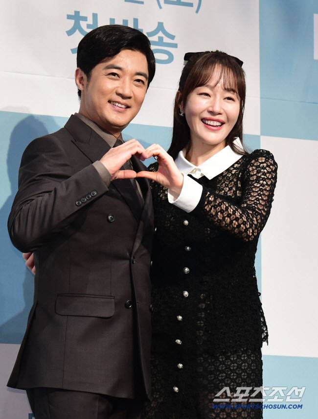 안재욱(왼쪽), 엄지원. 스포츠조선DB