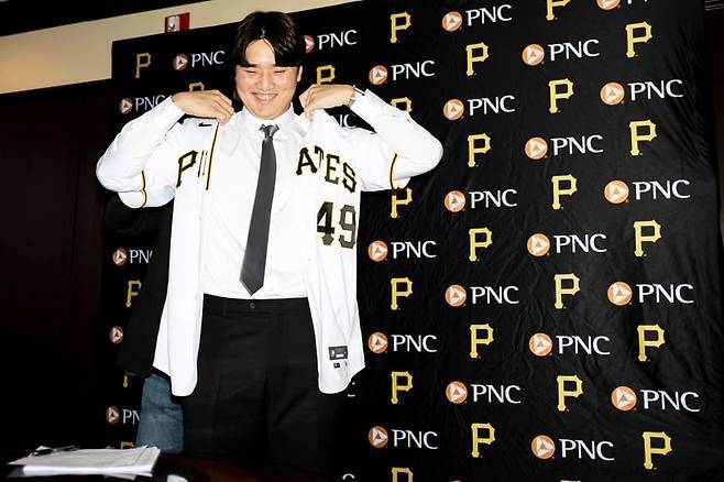 2023년 피츠버그 파이리츠와 계약하고 메이저리거의 꿈을 키웠던 심준석. 사진=피츠버그 SNS