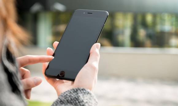 초등학생 제자에게 수백 차례 부적절한 메시지를 보낸 태권도관장이 실형을 선고받았다. 본 기사와 무관한 이미지. [사진=픽사베이@ JESHOOTS-com]