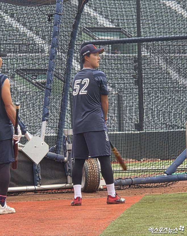 롯데 자이언츠 베테랑 내야수 노진혁이 6일 부산 사직야구장에서 열리는 2025 신한 SOL Bank KBO리그 KIA 타이거즈와의 팀 간 14차전에 앞서 올해 처음으로 1군 엔트리에 등록됐다. 사진 엑스포츠뉴스