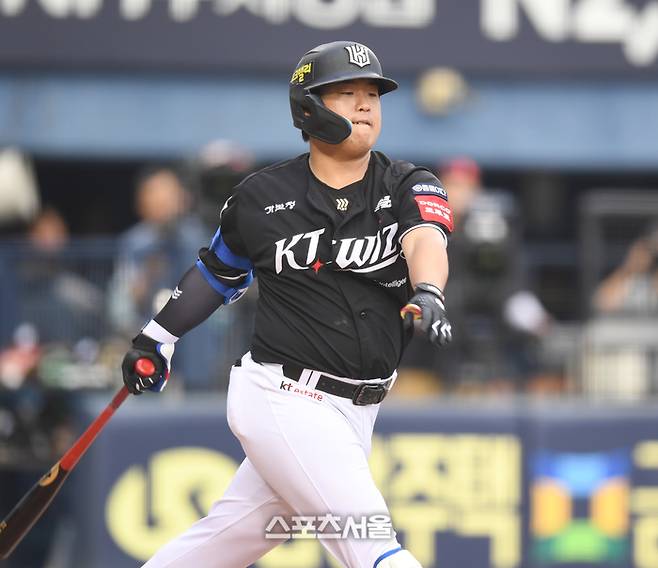 KT 강백호가 스윙을 돌리고 있다. 잠실 | 최승섭기자 thunder@sportsseoul.com