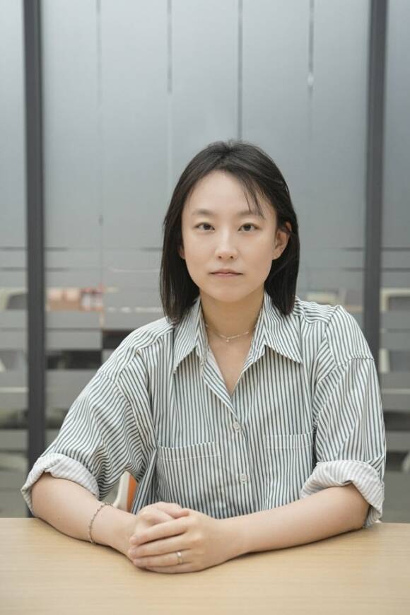 안주영 감독이 웨이브 오리지널 시리즈 'S라인' 공개 기념 인터뷰를 통해 다양한 이야기를 전했다. /웨이브