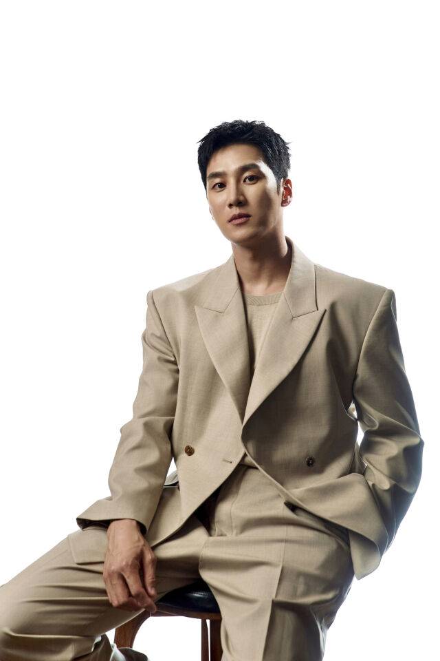안보현 / 에이엠엔터테인먼트