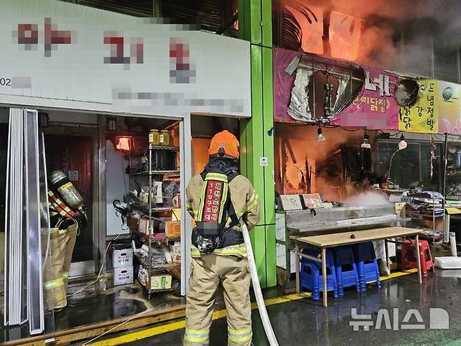 [제천=뉴시스] 화재 현장 (사진= 제천소방서 제공. 사진은 기사와 직접 관련이 없습니다.) 2025.08.07. photo@newsis.com *재판매 및 DB 금지