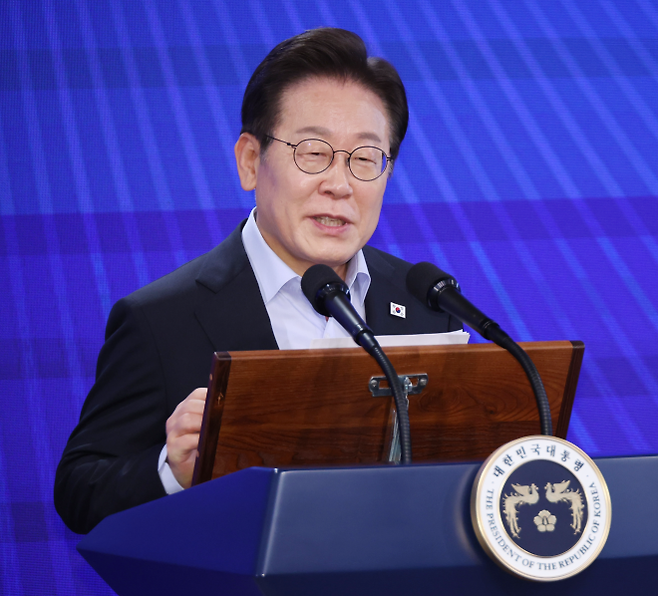 이재명 대통령 고위공직자 특강 - 이재명 대통령이 31일 정부서울청사에서 열린 고위공직자 특강에서 발언하고 있다. 2025.7.31 연합뉴스